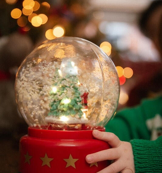 Close up of Christmas decoration during at-home session